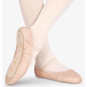 Child "Dansoft" Leather Full Sole Ballet Shoes size 3.5